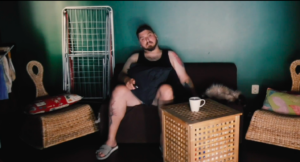 Râsul + banii = rezolvă orice