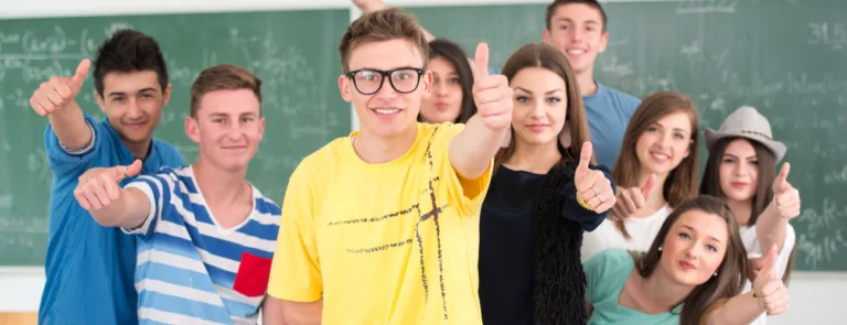 Susținem 25 elevi din Buzău să termine liceul cu brio