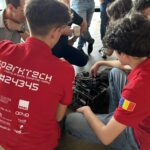 elevii din echipa de robotica sparktech de la colegiul de informatica tudor vianu